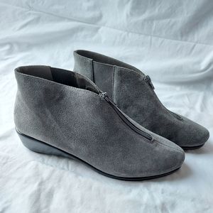 Aerosoles• Women's Leather Suede Wedge Bootie